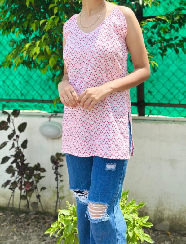 Gulabi Saiyaara Kurti